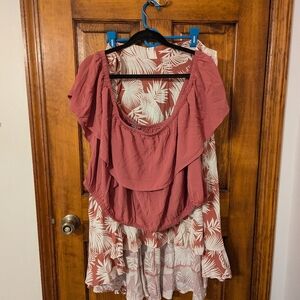 Size 4 Torrid Two Piece Crop Top and Skirt Set